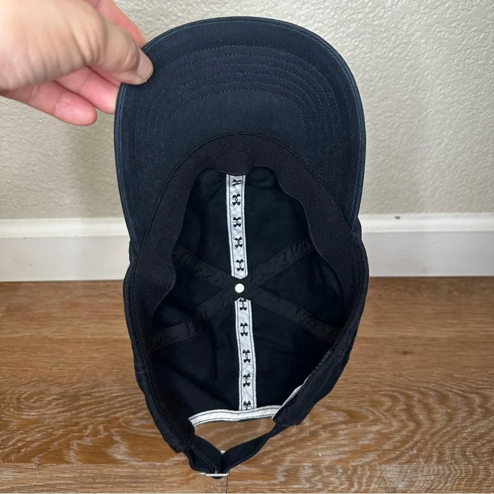 Under Armour one size